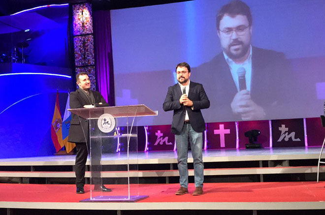 Antona (PP) asiste a Misión Cristiana Moderna y dice que es “fundamental” recuperar los “valores del cristianismo” | Diario de Fuerteventura Antona (PP) asiste a Misión Cristiana Moderna y dice que es “fundamental” recuperar los “valores del cristianismo” | Diario de Fuerteventura