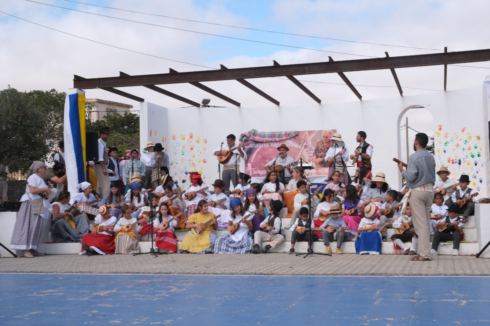 Over Two Hundred Students Participate in the First Rural Schools Meeting ‘Fuerteventura, Threads of Tradition’ Over Two Hundred Students Participate in the First Rural Schools Meeting ‘Fuerteventura, Threads of Tradition’