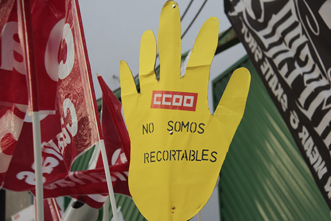 Los trabajadores de Correos de las islas orientales protestan por la ...